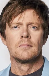 Крис Маршалл