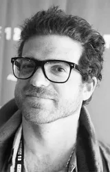 Закари Канепари