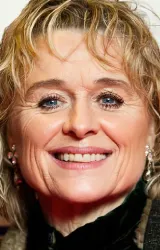 Шинед Кьюсак