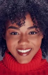 Ниа Холлоуэй