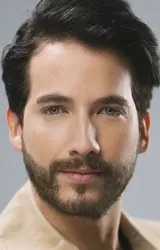 Карлос Торрес