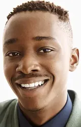 Эштон Сандерс