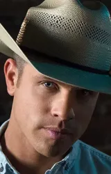 Дастин Линч